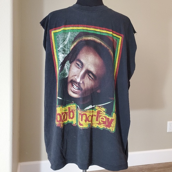Tops - VINTAGE BOB MARLEY Black T Shirt Distressed
